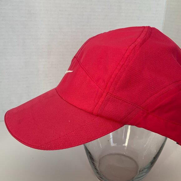 Womens Nike Pink Adjustable Golf Cap - Picture 4 of 6